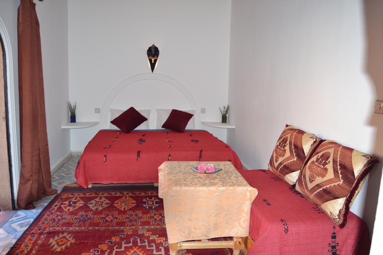 Auberge Tissadrine Akhendachou n'Ait Ouffi Extérieur photo